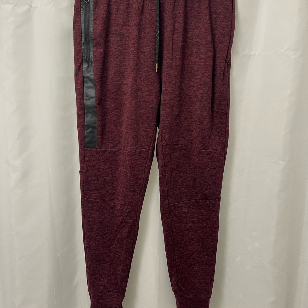 American Eagle Outfitters Red Jogger Flex Jogger Sweatpants with Tapered Fit